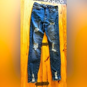 Forever 21 distressed skinny jeans 022
